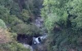 سقوط خودرو در آبشار نوژیان لرستان
